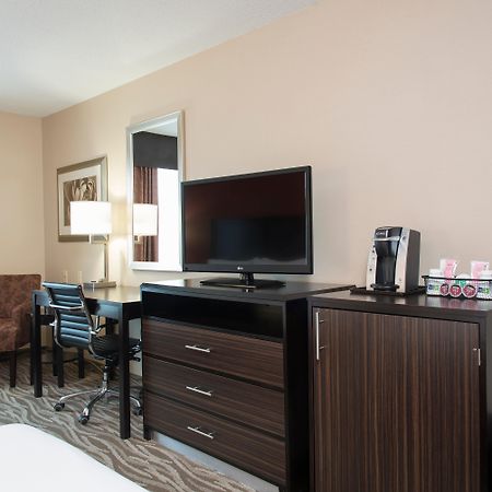 Holiday Inn Express Hotel & Suites Grand Rapids-North By Ihg Walker Exterior foto