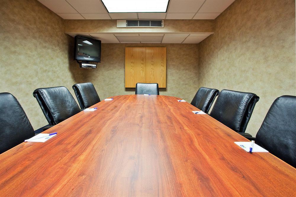 Holiday Inn Express Hotel & Suites Grand Rapids-North By Ihg Walker Facilidades foto