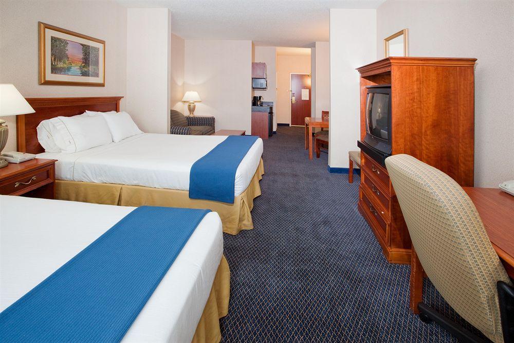 Holiday Inn Express Hotel & Suites Grand Rapids-North By Ihg Walker Quarto foto