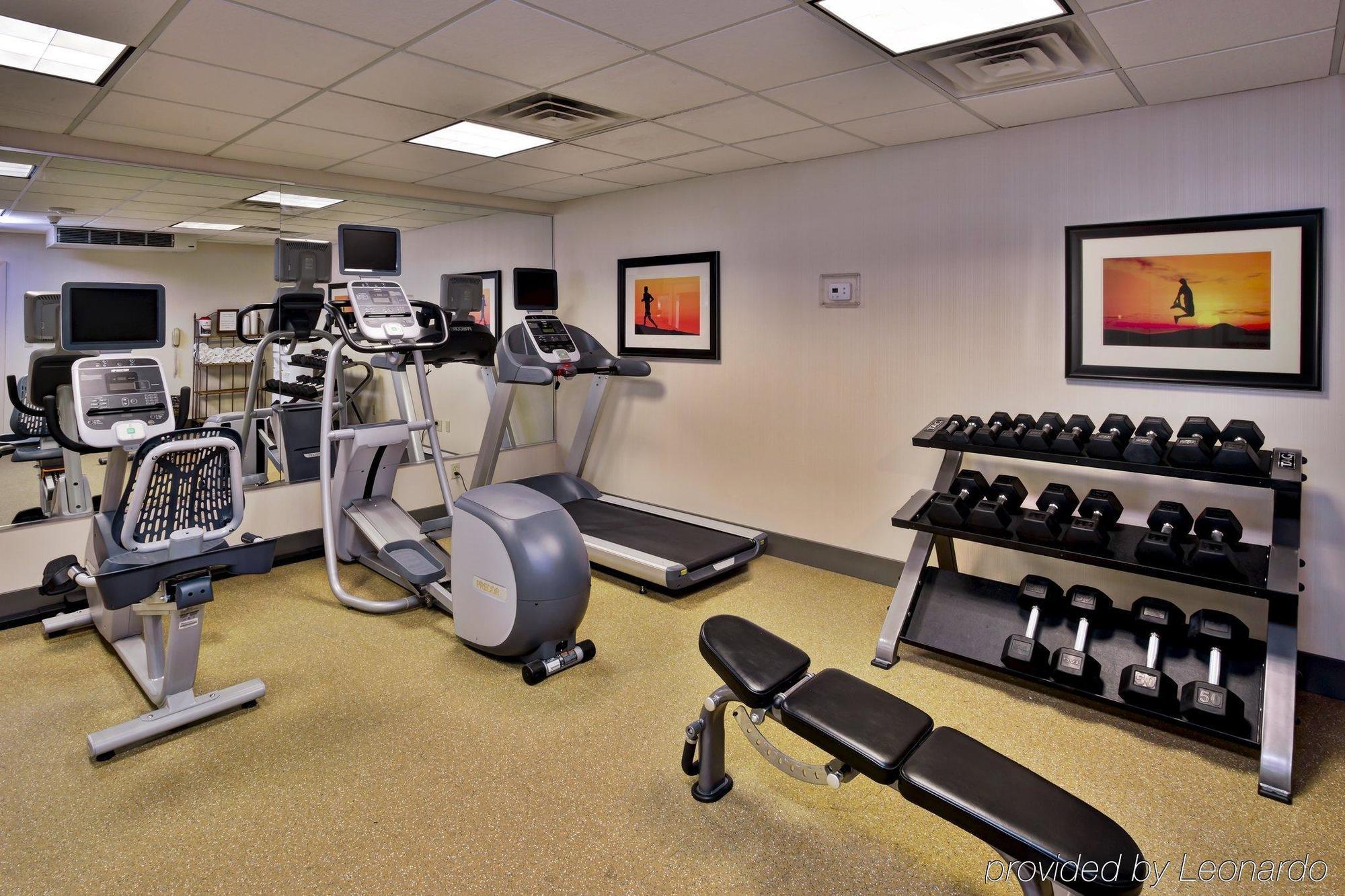 Holiday Inn Express Hotel & Suites Grand Rapids-North By Ihg Walker Exterior foto