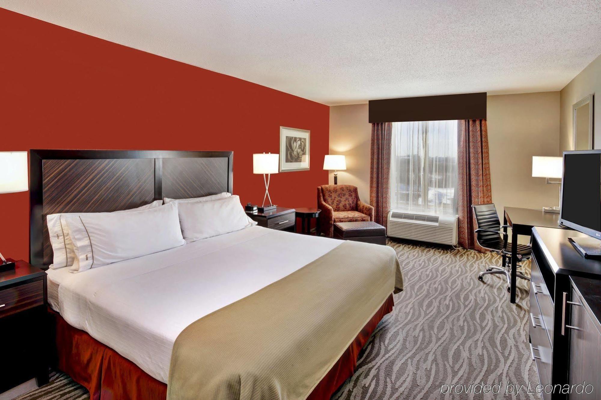 Holiday Inn Express Hotel & Suites Grand Rapids-North By Ihg Walker Exterior foto