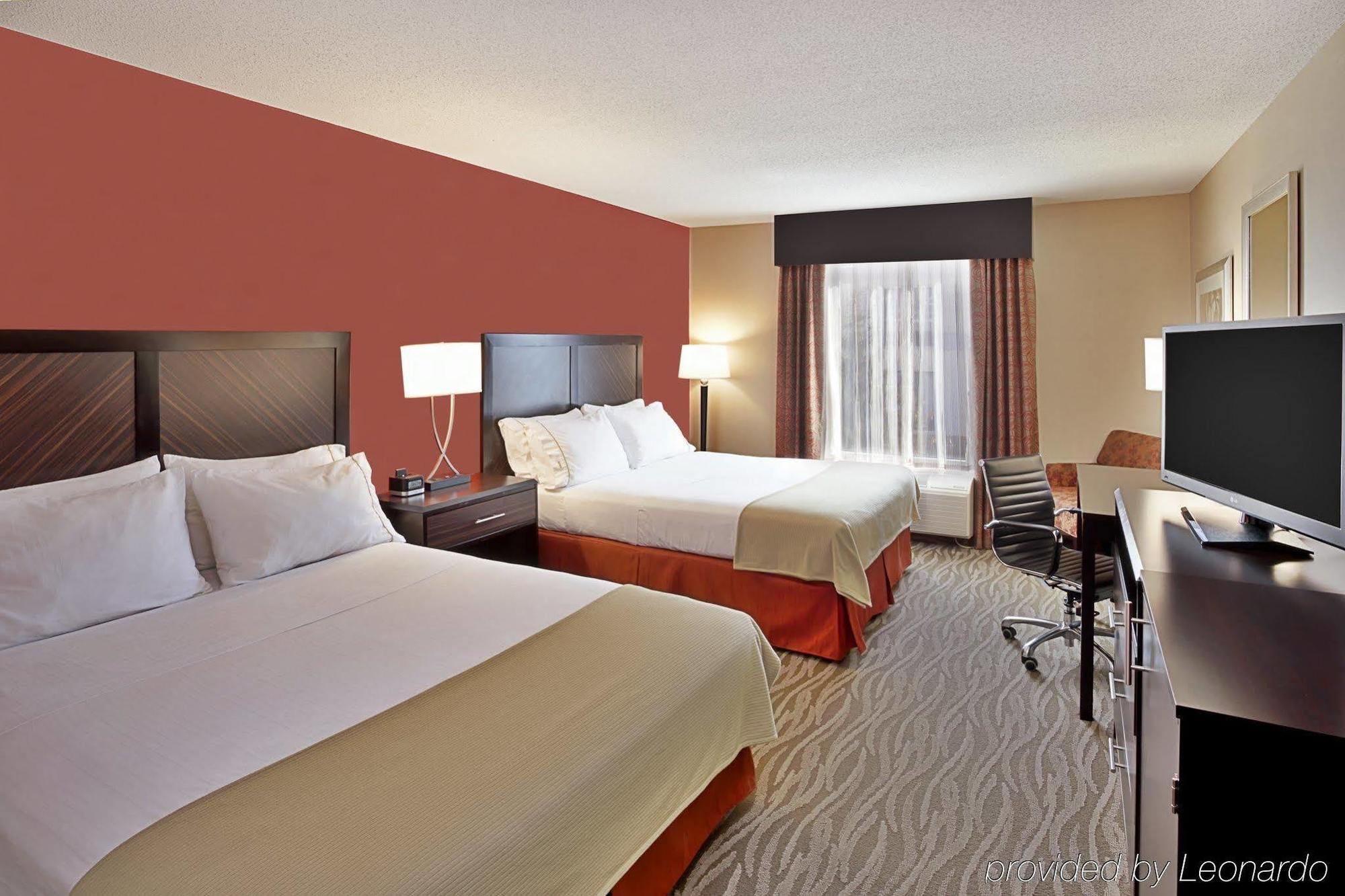 Holiday Inn Express Hotel & Suites Grand Rapids-North By Ihg Walker Exterior foto