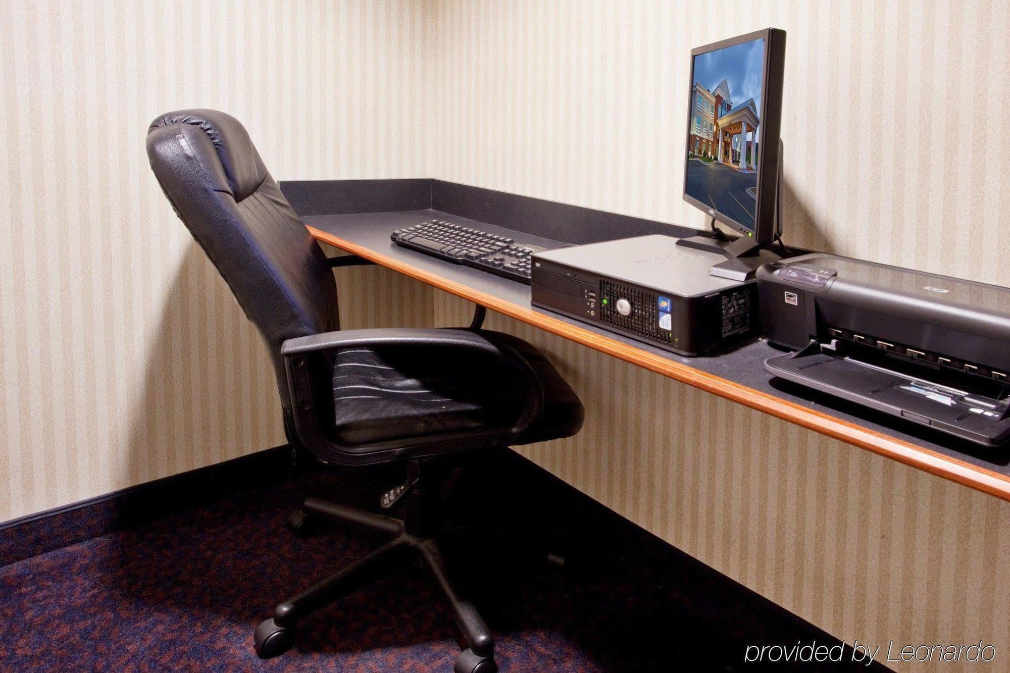 Holiday Inn Express Hotel & Suites Grand Rapids-North By Ihg Walker Facilidades foto